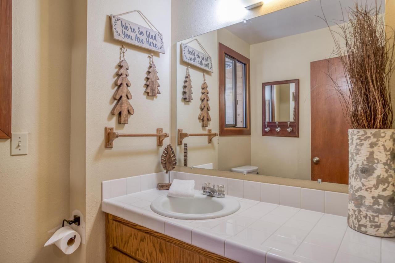 Cedar Cove Lodge Сънривър Екстериор снимка
