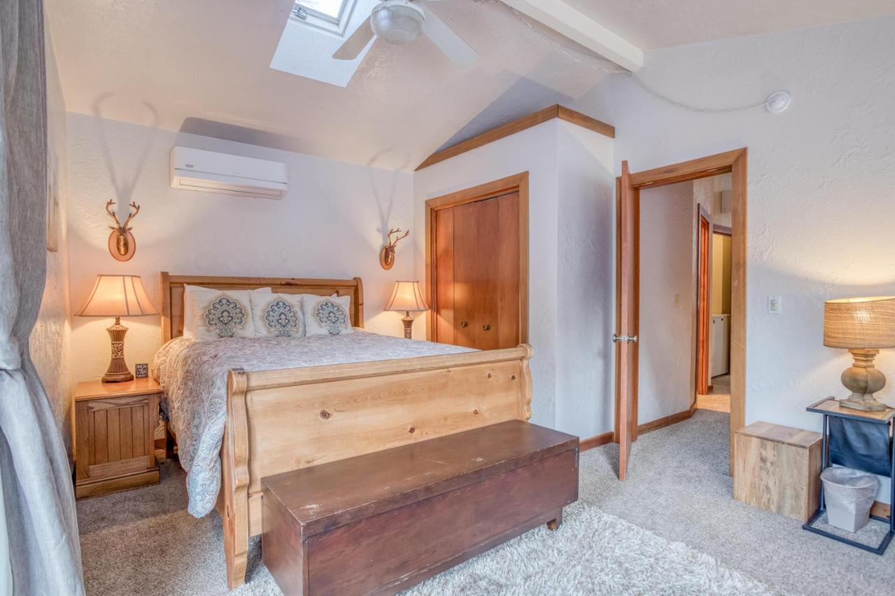 Cedar Cove Lodge Сънривър Екстериор снимка